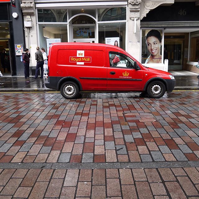 Red mail truck on Gordon Street, Glasgow
